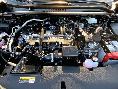 Used 2024 Toyota Corolla SE image 31