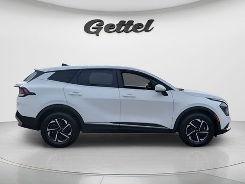 Used 2025 Kia Sportage LX AWD/4WD image 4