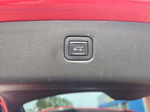 Used 2021 Chevrolet Blazer RS w/ Enhanced Convenience Package image 38