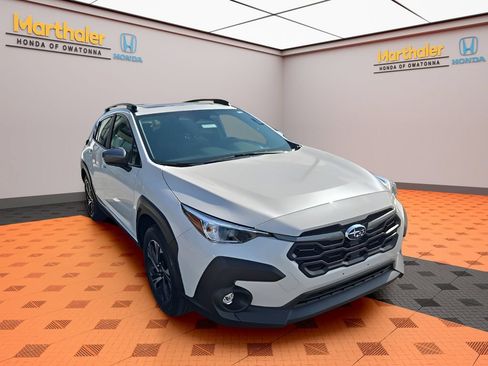 Used 2025 Subaru Crosstrek 2.0i Premium AWD/4WD image 7