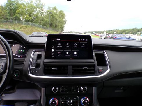 Used 2022 GMC Yukon XL SLE AWD/4WD image 28