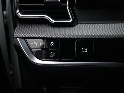 Used 2023 Kia Sportage LX image 31