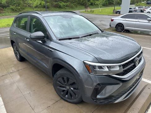 Used 2023 Volkswagen Taos S FWD image 3
