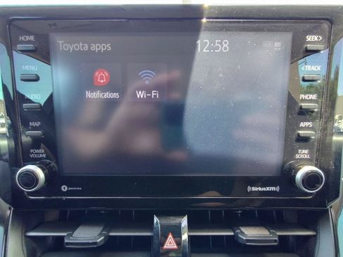 Used 2022 Toyota Corolla LE FWD image 24