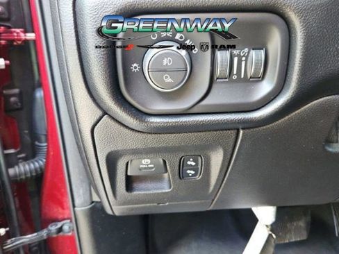 Used 2019 RAM 1500 Laramie w/ Sport Appearance Package AWD/4WD image 13