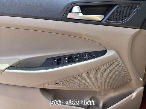 Used 2020 Hyundai Tucson Sport FWD image 29