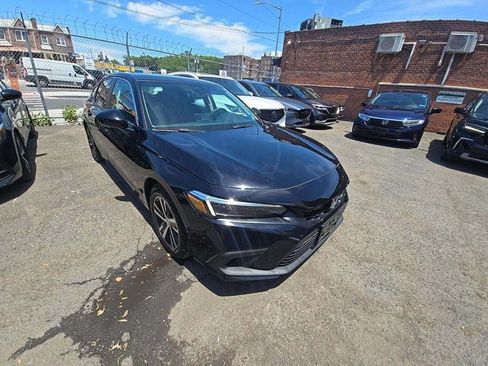 Used 2023 Honda Civic LX image 5