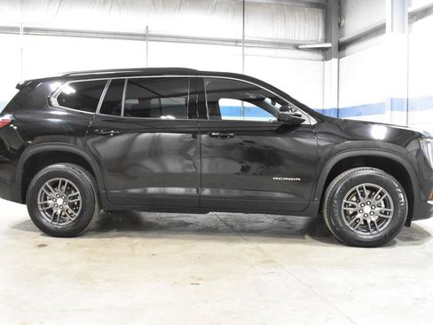 Used 2025 GMC Acadia Elevation image 31