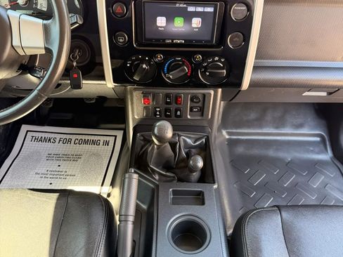 Used 2007 Toyota FJ Cruiser 4WD image 19