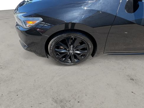 Used 2017 Nissan Maxima SR w/ Midnight Edition FWD image 11