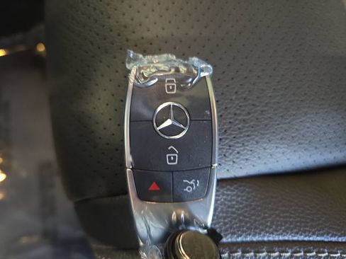 Certified 2026 Mercedes-Benz GLE 350 4MATIC image 39