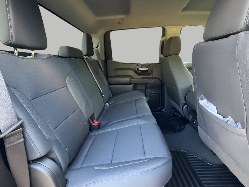 New 2026 Chevrolet Silverado 1500 Custom w/ LPO, Dark Essentials Package AWD/4WD image 6