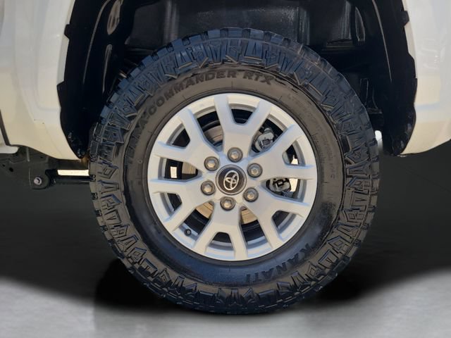 Used 2024 Toyota Tacoma SR5 RWD image 32