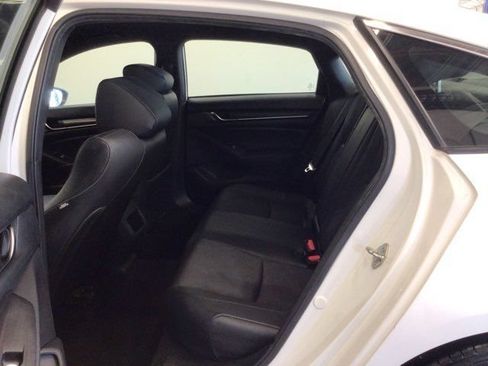 Used 2019 Honda Accord Sport image 10