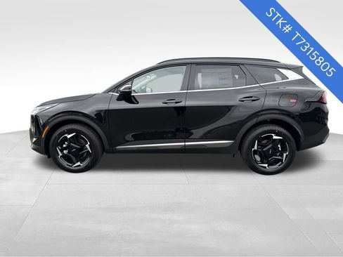 New 2026 Kia Sportage EX image 4