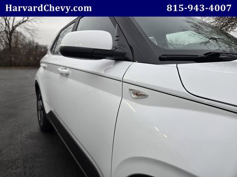 Used 2023 Hyundai Venue SEL w/ Cargo Package image 32