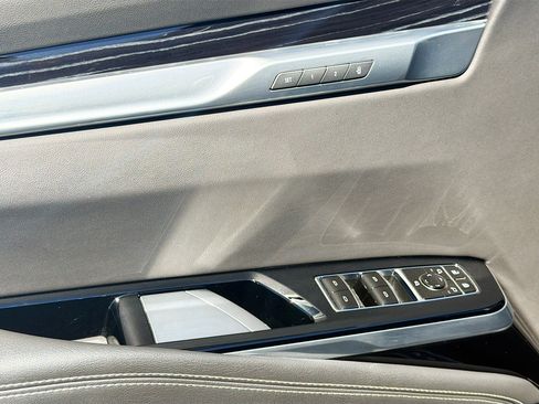 Certified 2025 Cadillac Escalade Sport AWD/4WD image 18