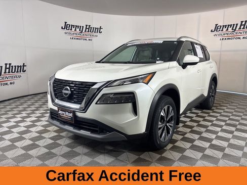 Used 2023 Nissan Rogue SV w/ SV Premium B Package AWD/4WD image 3