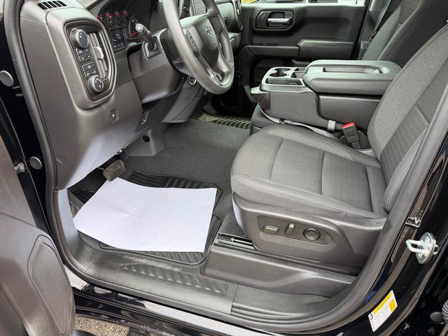 Used 2024 Chevrolet Silverado 1500 Custom Trail Boss w/ Turbomax Blackout Package AWD/4WD image 10