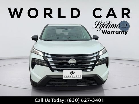 Used 2025 Nissan Rogue S FWD image 8