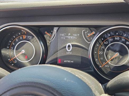 Used 2022 Jeep Gladiator Sport AWD/4WD image 10