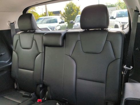Used 2021 Kia Telluride S FWD image 13