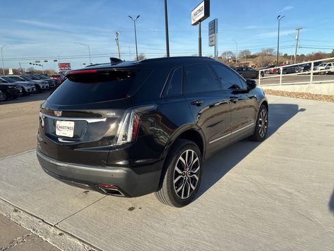 Used 2023 Cadillac XT5 Sportv w/ Technology Package image 7