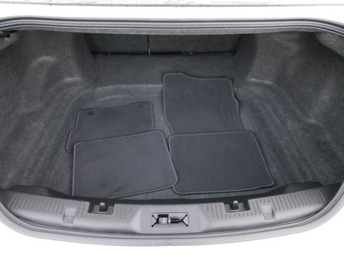 Used 2011 Ford Taurus SEL w/ 201A Rapid Spec Order Code image 18