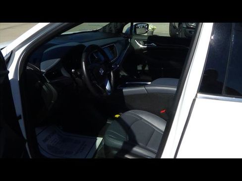 Used 2024 Buick Enclave Premium image 15