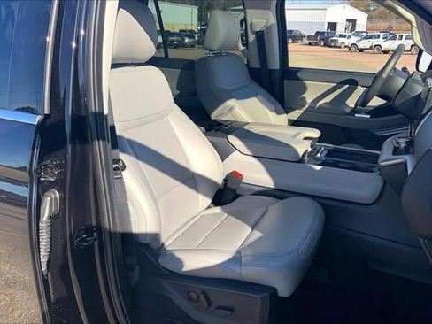 Certified 2025 Ford Expedition Max Active image 6