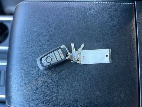 Used 2018 Ford F150 Raptor w/ Equipment Group 802A Luxury image 20