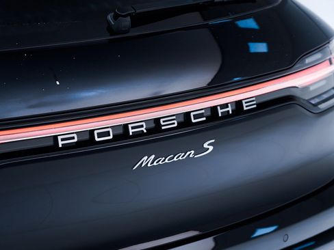 New 2026 Porsche Macan S image 14