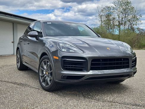 Certified 2021 Porsche Cayenne GTS AWD/4WD image 9
