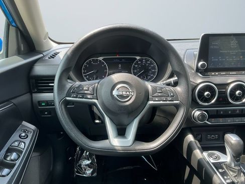 Used 2024 Nissan Sentra SV FWD image 13