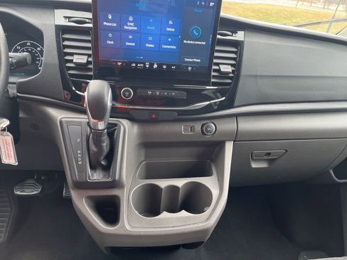 Used 2023 Ford Transit 350 XLT image 17