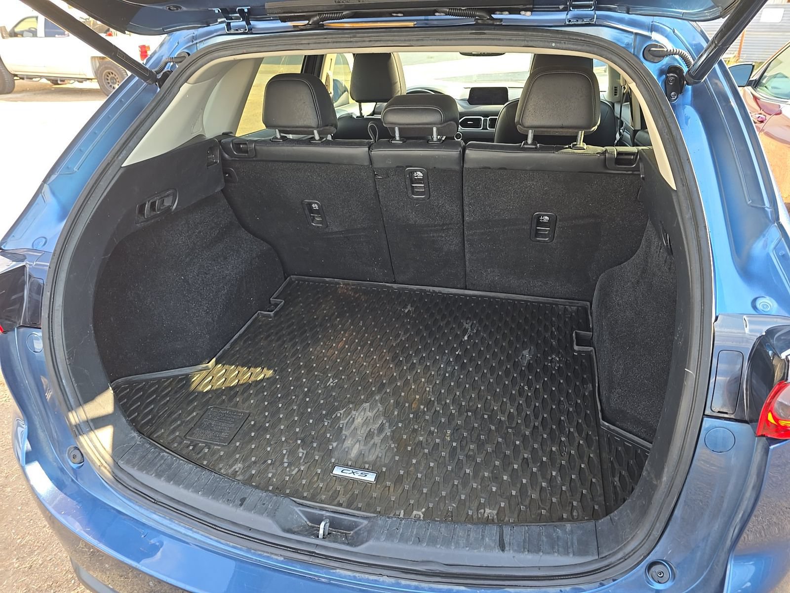 Used 2019 MAZDA CX-5 Grand Touring w/ GT Premium Package FWD image 7
