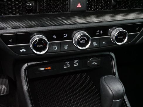 Certified 2025 Honda CR-V EX image 23