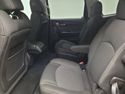 Used 2016 Chevrolet Traverse LT w/ Style and Technology Package FWD image 18