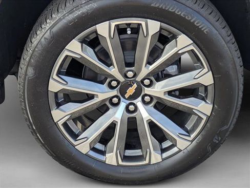 New 2026 Chevrolet Suburban High Country w/ Sun And Tow Package RWD image 10