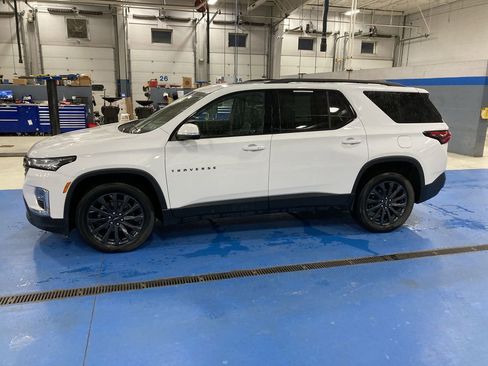 Used 2023 Chevrolet Traverse RS w/ LPO, Floor Liner Package image 4
