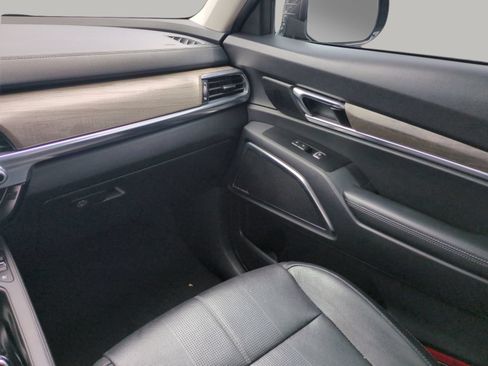 Used 2022 Kia Telluride SX w/ Nightfall Edition Package AWD/4WD image 17