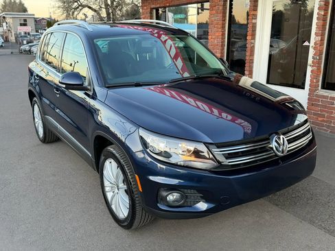 Used 2013 Volkswagen Tiguan S image 8