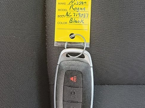 Used 2024 Nissan Rogue S AWD/4WD image 36