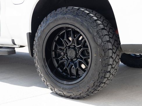 Used 2024 Chevrolet Silverado 1500 RST AWD/4WD image 23