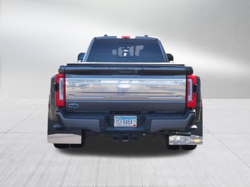 Used 2023 Ford F450 Platinum w/ FX4 Off-Road Package image 6