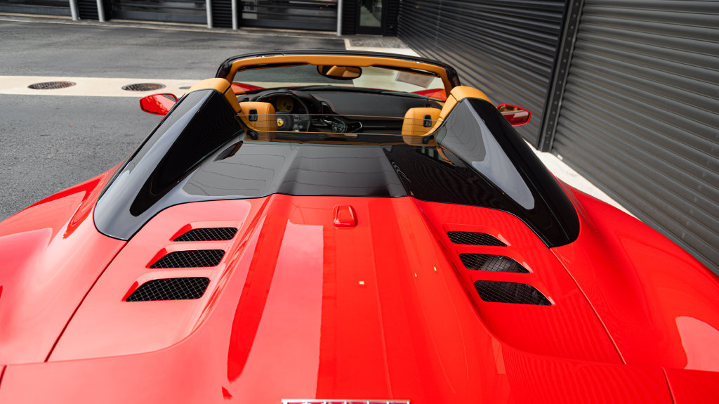 Used 2015 Ferrari 458 Spider RWD image 28