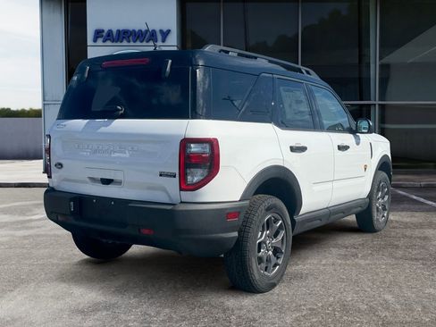 Used 2024 Ford Bronco Sport Badlands image 6