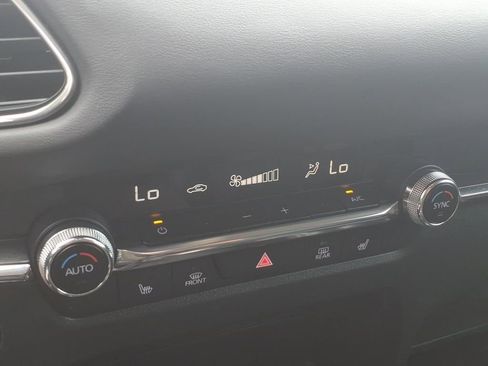 Used 2021 MAZDA CX-30 FWD 2.5 S w/ Premium Package image 11