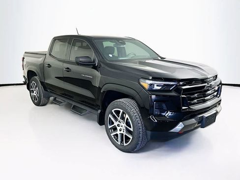 Used 2024 Chevrolet Colorado Z71 w/ Z71 Convenience Package 2 AWD/4WD image 24
