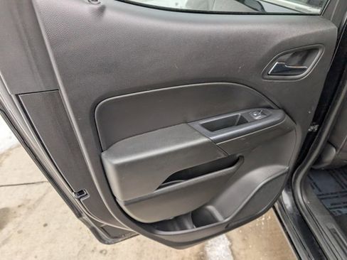 Used 2018 Chevrolet Colorado LT image 20